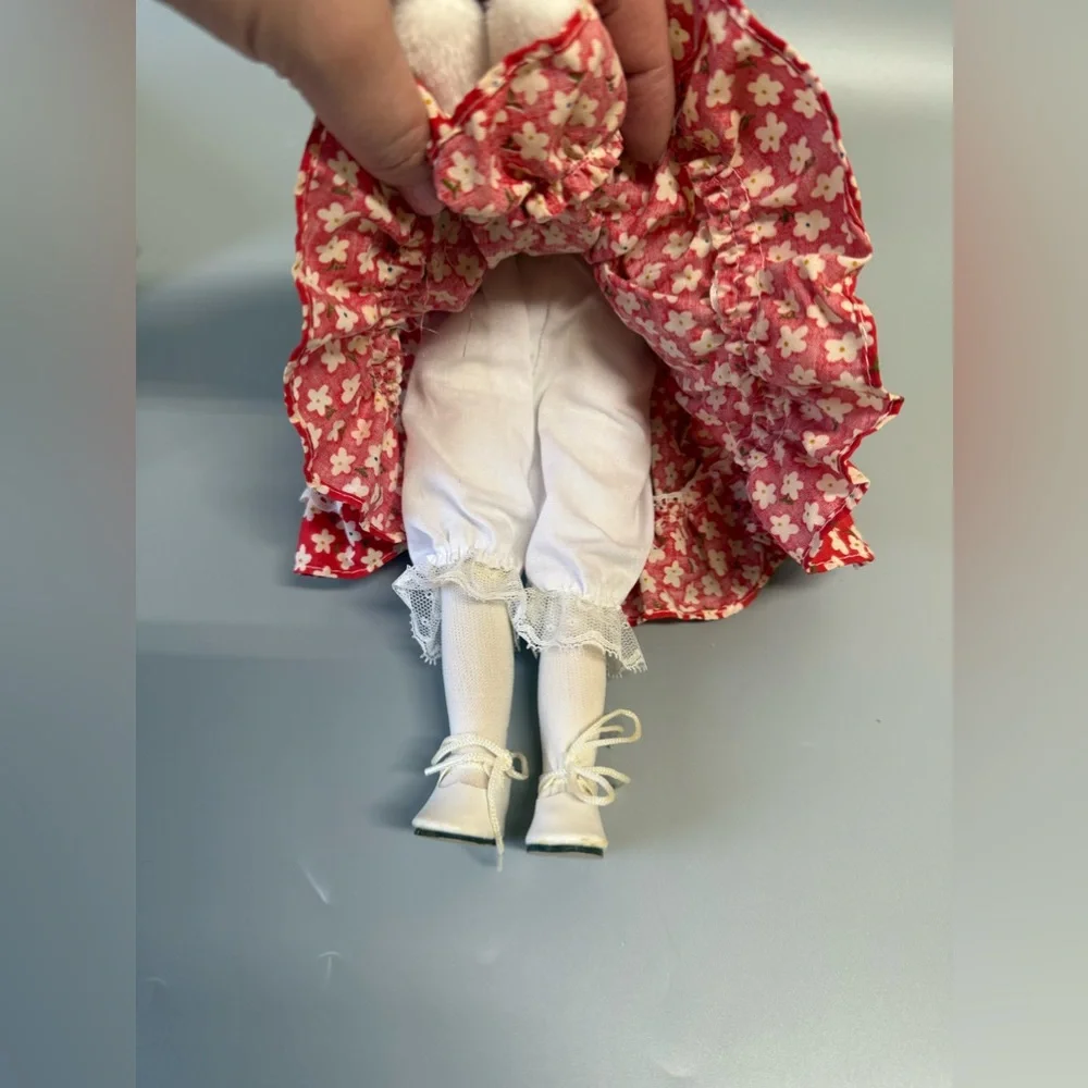 New with box Vintage Soft Expressions Porcelain Doll